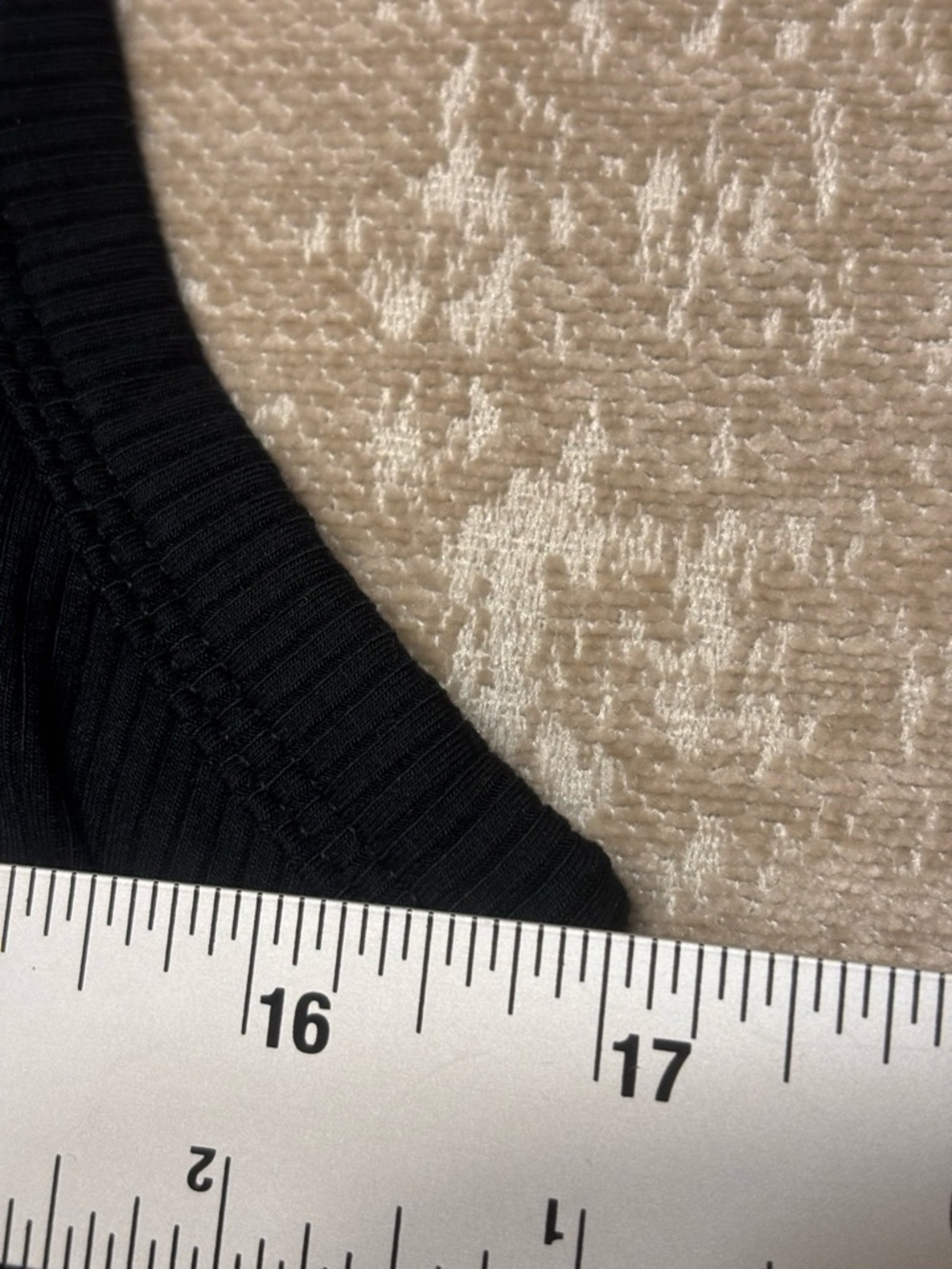 NWT Offline by Aerie Thumbs Up Cropped Ribbed Tank Black XL Built-In Shelf Bra - Picture 8 of 12